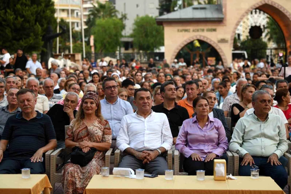 Yenişehir Belediye Başkanı Abdullah Özyiğit, Mersin Cemevi’nde Aşure etkinliğine katıldı